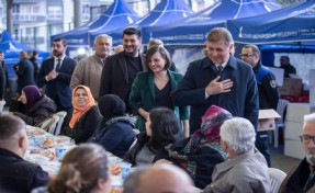 Başkan Tugay Kadir Gecesi’nde birlik ve beraberliğe vurgu yaptı