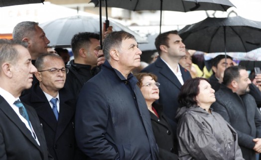 Başkan Tugay, Kuşadası mitingine katıldı