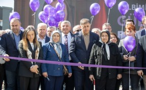 Başkan Tugay: Mücadeleyi lafta değil, gerçekte yapmak gerekir