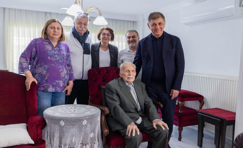 Başkan Tugay’dan 14 Mart’ta ortopedinin çınarına ziyaret