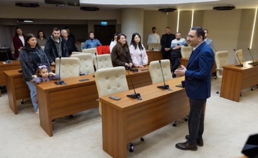 Başkan Yiğit yeni evlenen çiftlere destek kartlarını teslim etti!