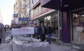 Bayraklı Sevgi Yolu'nda yoğun tempo