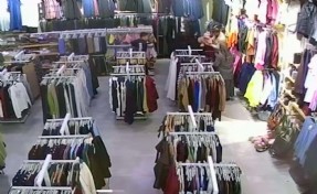 Bebeğin hayatını Heimlich manevrasıyla kurtardı