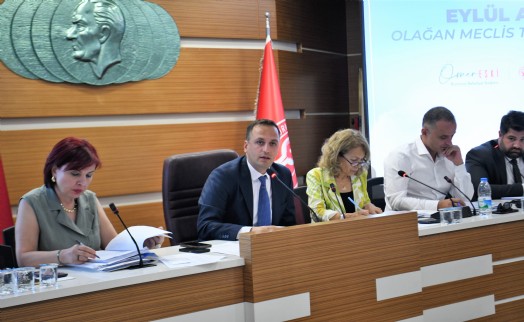Bornova Meclisi'nde tartışmalı proje 'Kent Fırını' beklemede: 'Çöp konteyner' tartışması!