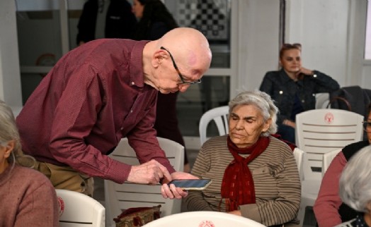 Bornova’nın çınarları yapay zekayla tanıştı