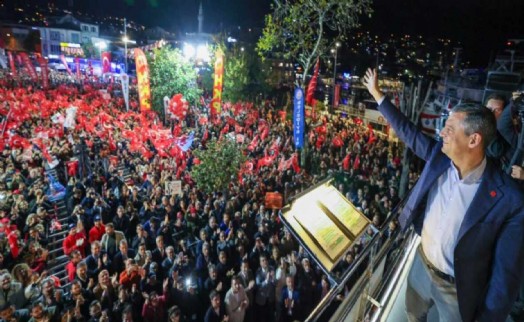 CHP'nin 97'nci mitingi Pendik'te... Özel'den çarpıcı 'cami' iddiası: Allah'tan korkmaz, kuldan utanmazlar!