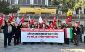Cumhuriyet Kadınları Derneği'nden İzmir'de İran halkına destek mesajı