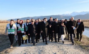 Eber Gölü'nde inceleme