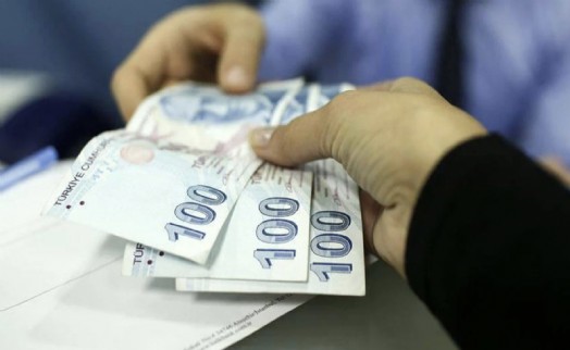 Emekli ikramiyeleri yatmaya başladı