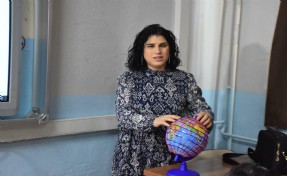 Görme engelli Seda öğretmenden 'Dünya parmaklarının ucunda' projesi