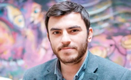 Gözaltına alınan gazeteci İsmail Arı tutuklama talebiyle hakimliğe sevk edildi