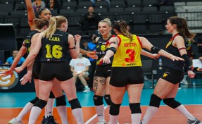 Göztepe voleybolda takımı dağıttı: 11 oyuncu ile yollar ayrıldı