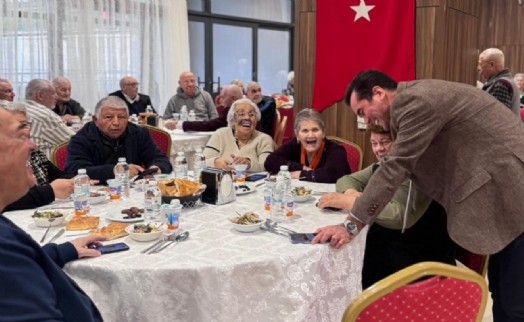 Huzurevinde iftar buluşması