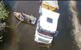 İnatçı şoför salla kurtarıldı!