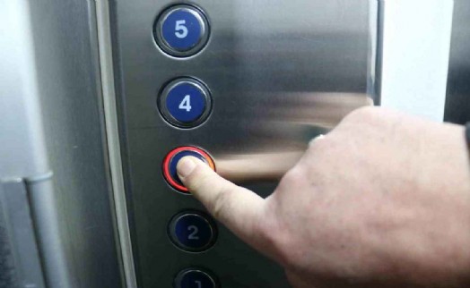İzmir'deki her 8 asansörden 1'i güvensiz!