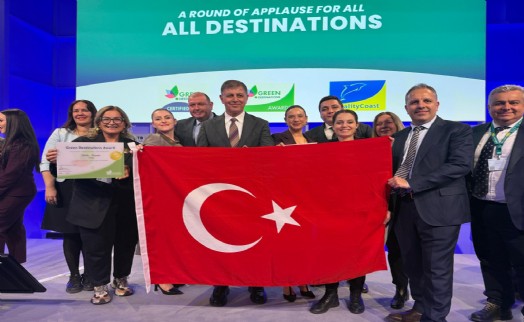 İzmir sürdürülebilir turizmde zirvede: ITB Berlin'den 5 ödül!