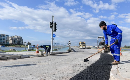 İzmir trafiğinde yeni dönem: Üç kritik kavşakta eş zamanlı düzenleme!