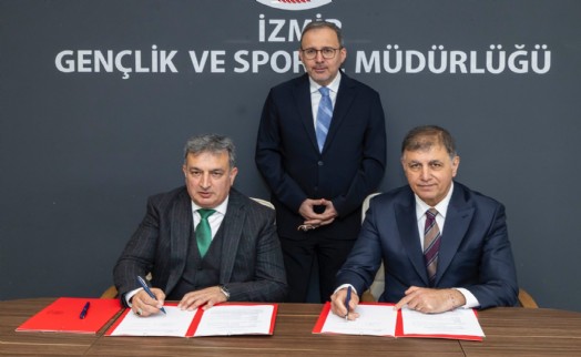 Karşıyaka Stadı için tarihi imzalar tamam!