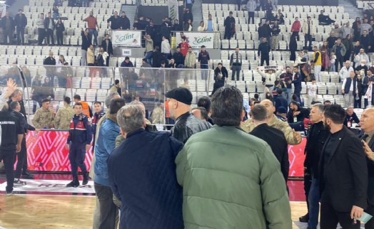 Karşıyaka potada darmaduman: Nihat Mala istifa etti, Cicibaş Manisa'da kavga etti