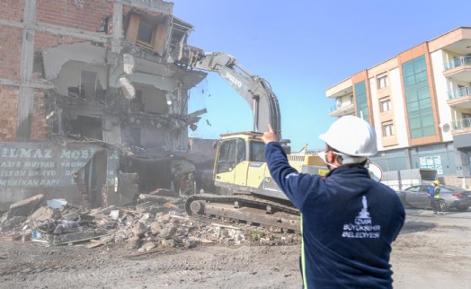 Karşıyaka’da kesintisiz ulaşım için yoğun tempo