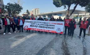 Maaş alamayan Kent A.Ş, işçisi yine Karşıyaka Çarşı'da!