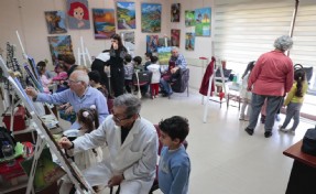 Konak’ın İleri Yaş Merkezi’nde bayram neşesi