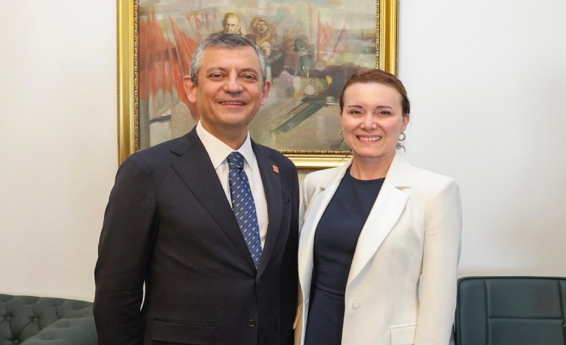 Konak’ta Ferdi Zeyrek Gençlik Merkezi açılıyor: Kurdeleyi Özgür Özel kesecek