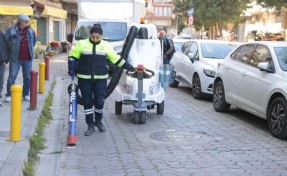 Konak’tan temizliğe pratik çözüm: Filler görev başında