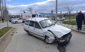 Kütahya'da ucuz atlatılan kaza: 2 yaralı