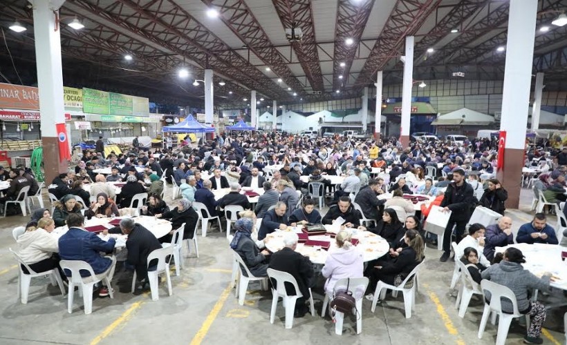 Menderes’te binler aynı sofrada