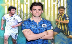 Menemen FK Yiğit Kerem'le imzaladı