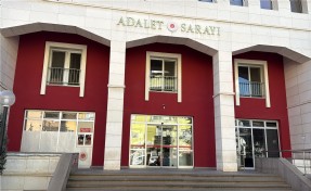 Okulda Atatürk'e hakaret iddiası: Öğretmen tutuklandı