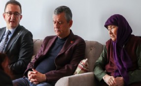 Özel'den öğretmen Fatma Nur Çelik’in ailesine taziye ziyareti!