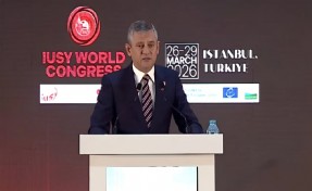 Özgür Özel'den Uşak Belediyesi'ne yönelik operasyona ilk tepki!