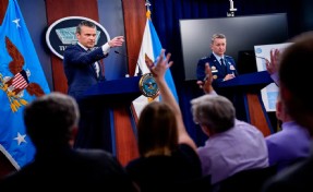 Pentagon'dan İran açıklaması: Daha büyük dalgalar geliyor