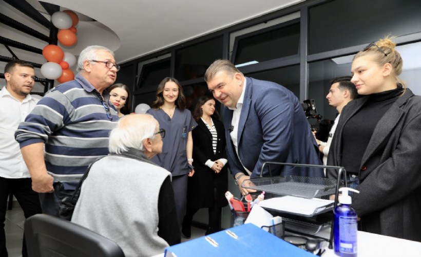 Seferihisar’da emeklilere bayramda yüzde 25 indirim desteği