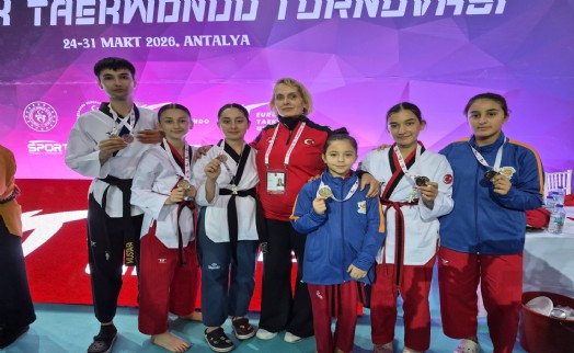 Seferihisar’dan 'Taekwondo' zaferi: Uluslararası şampiyonada madalya yağmuru