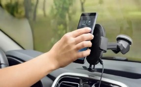 Şimdi de araçlarda ön cama telefon tutucu yasağı! Cezası ağır olacak...