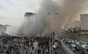 İran Irak'taki ABD üssünü vurdu!