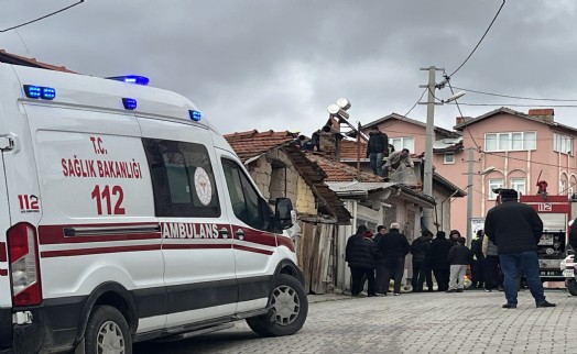 Tek katlı evde facianın eşiğinden dönüldü!