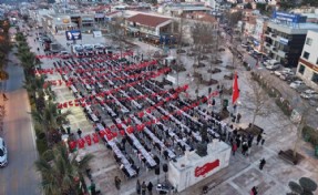 Urla’da Ramazan’ın bereketi dayanışma sofralarında paylaşıldı