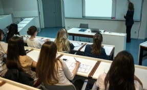 YÖK'ten açıklama geldi: Üniversiteler 3 yıla mı iniyor?