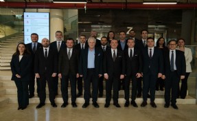 'İzmir, Türkiye ekonomisinin stratejik merkezlerinden biri'