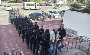 19 kaçak göçmenin öldüğü bot faciasında 16 şüpheli adliyeye sevk edildi