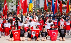 23 Nisan coşkusu Narlıdere'yi sardı