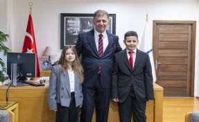 23 Nisan’da başkanlık koltuğu çocukların: Meryem ve Aras’tan güvenli gelecek mesajı