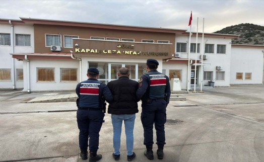 25 yıl 10 ay hapis cezasıyla aranan hükümlü yakalandı