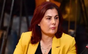 AK Parti'ye geçen Özlem Çerçioğlu'nun başkan vekilleri CHP'den seçildi
