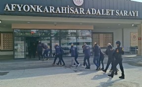 Afyonkarahisar merkezli DEAŞ operasyonu: 5 tutuklama