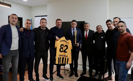Aliağa Masterler’dan Başkan Serkan Acar’a ziyaret